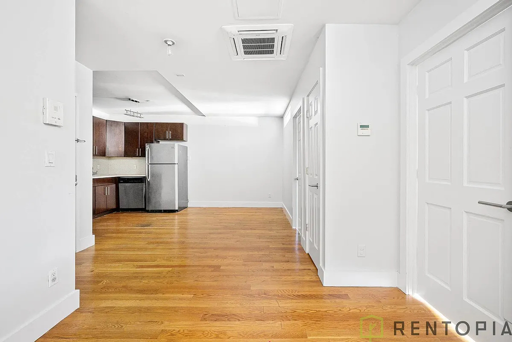246 Union Avenue - Photo 0