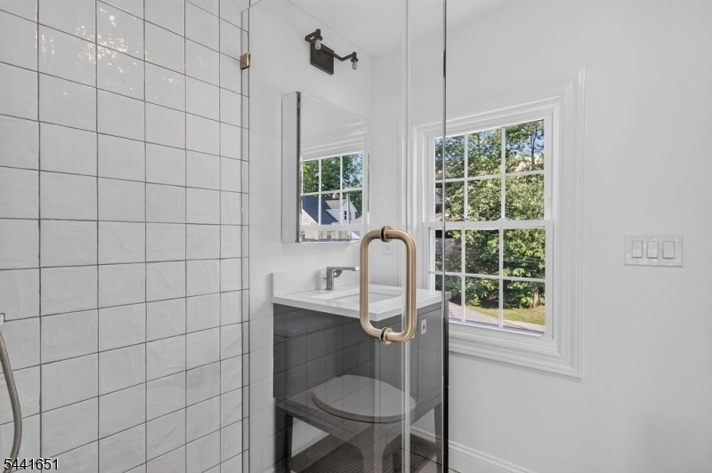 18 Walnut St - Photo 13