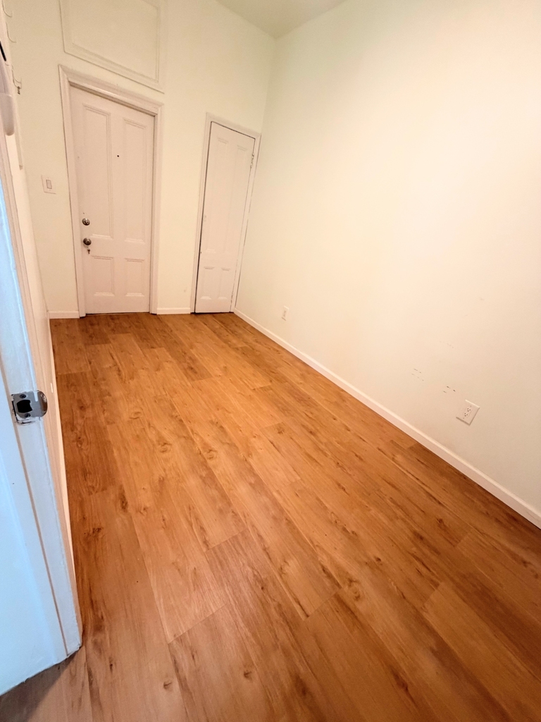527 46th Street - Photo 6