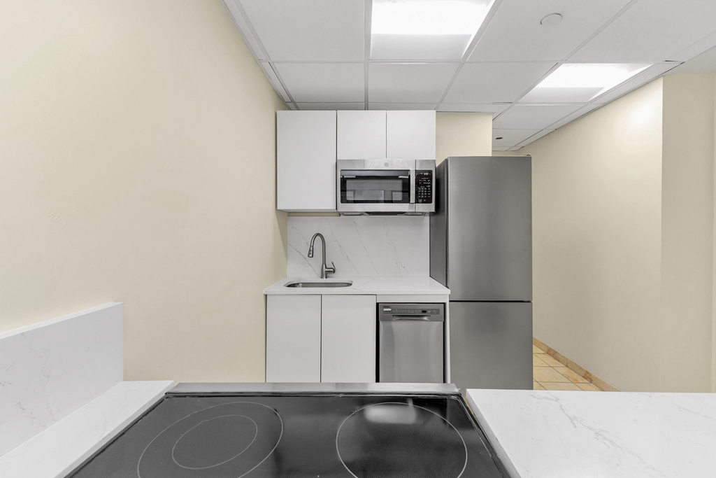 369 Lexington Avenue - Photo 7