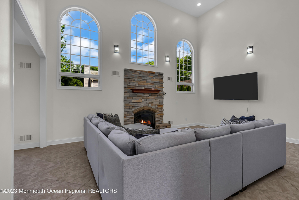 1607 Holbrook Street - Photo 7