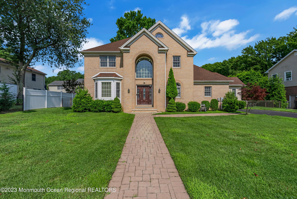 1607 Holbrook Street - Photo 34