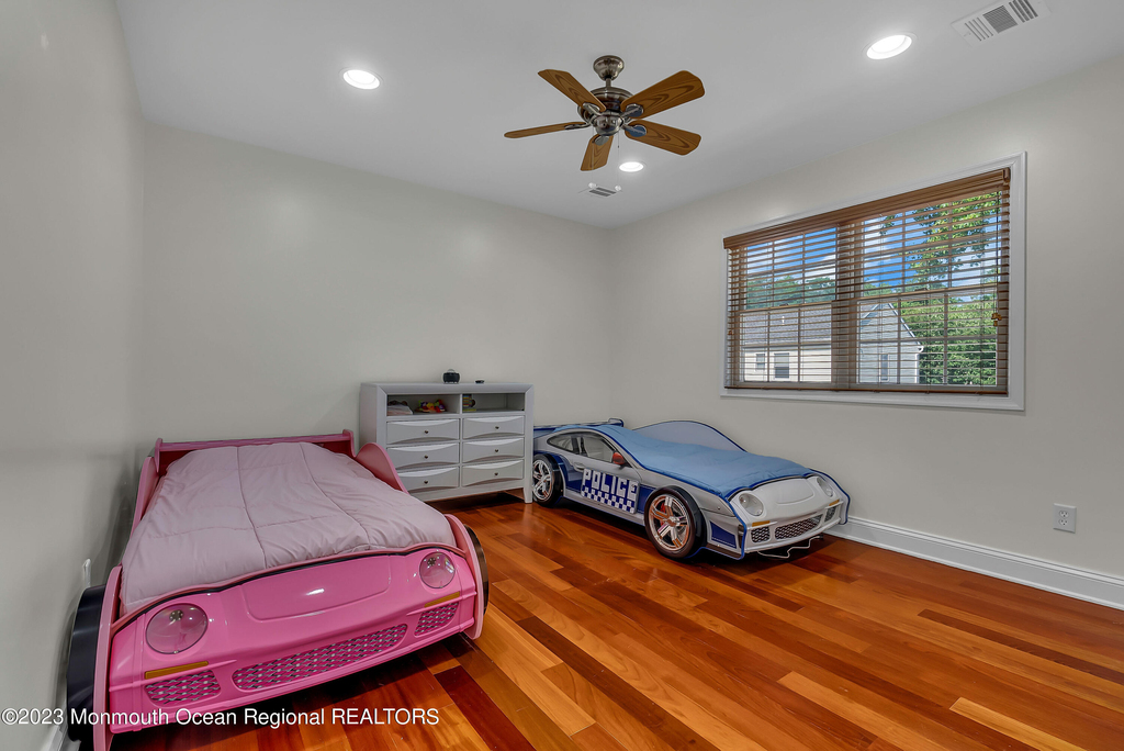 1607 Holbrook Street - Photo 30