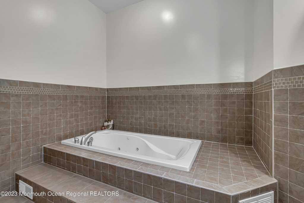 1607 Holbrook Street - Photo 19