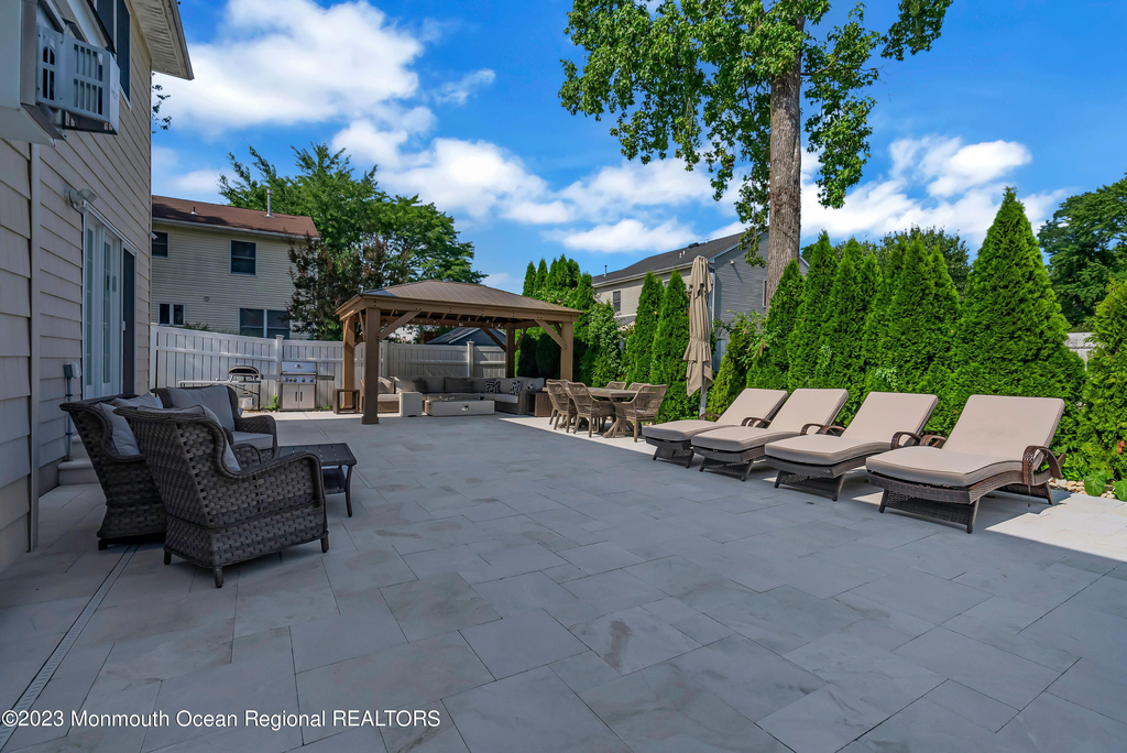 1607 Holbrook Street - Photo 33