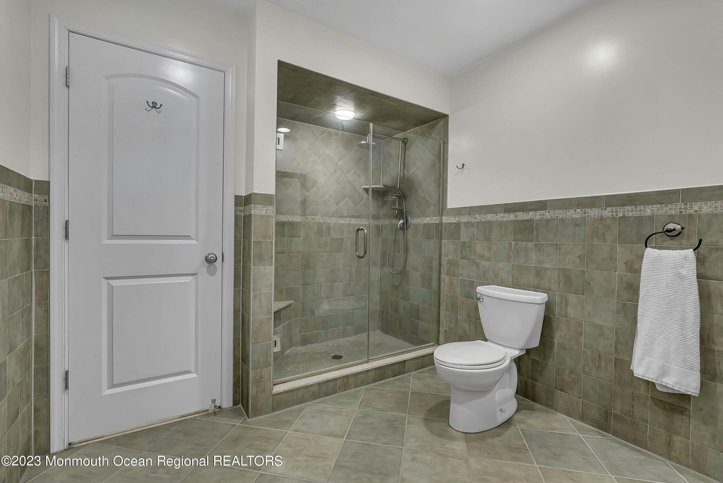 1607 Holbrook Street - Photo 28