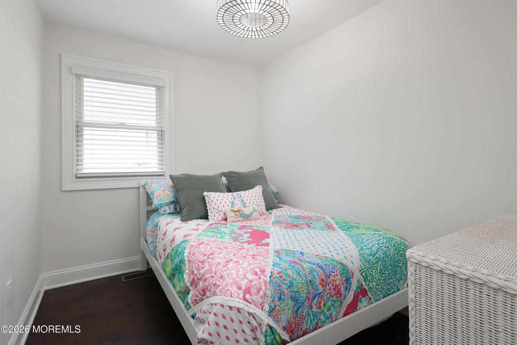210 Linden Avenue - Photo 15