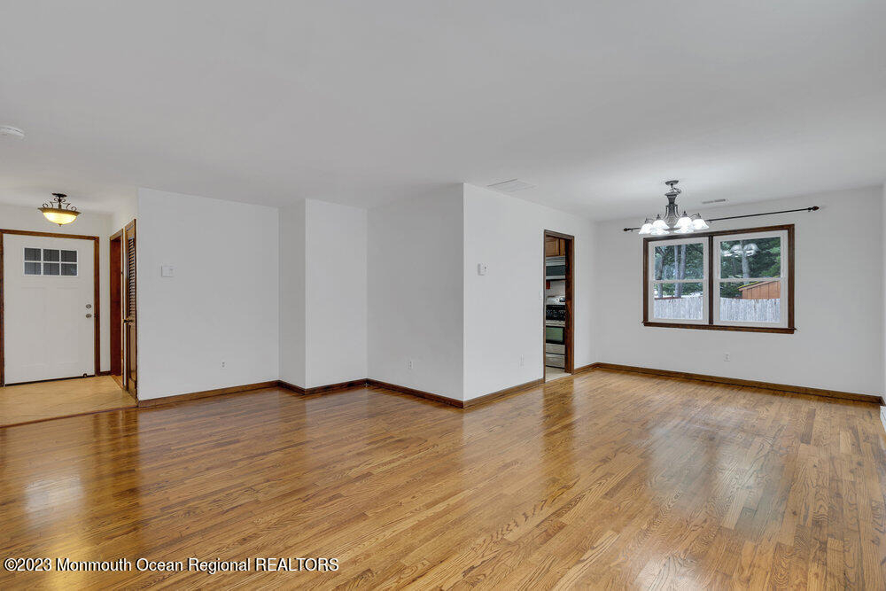 802 Laura Herbert Drive - Photo 5
