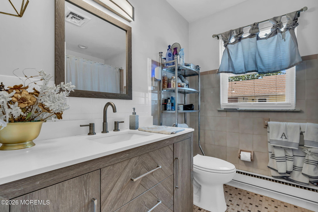 390 Picardy Court - Photo 16