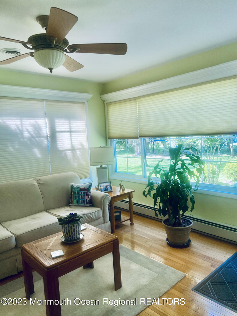 7 Basset Drive - Photo 8