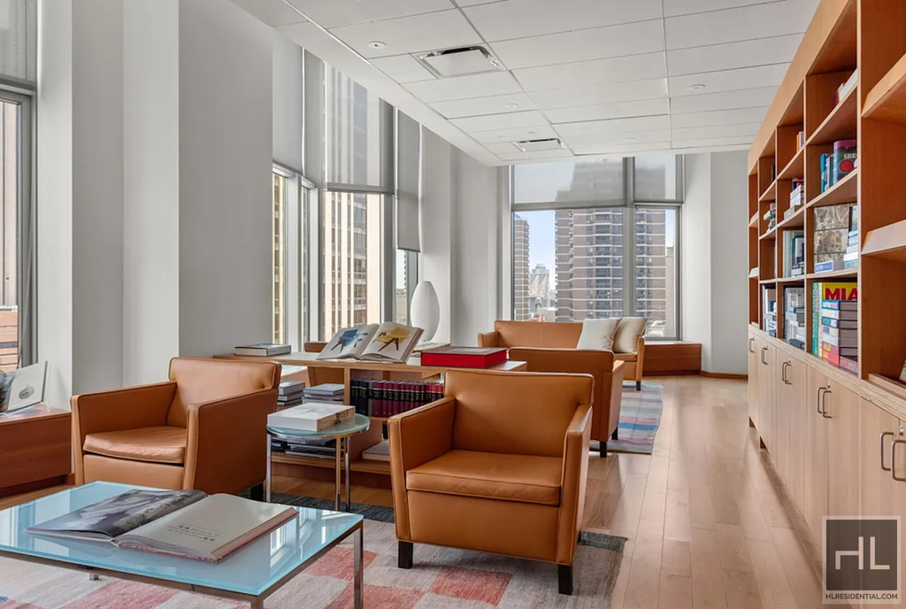 Spruce Street - Photo 12