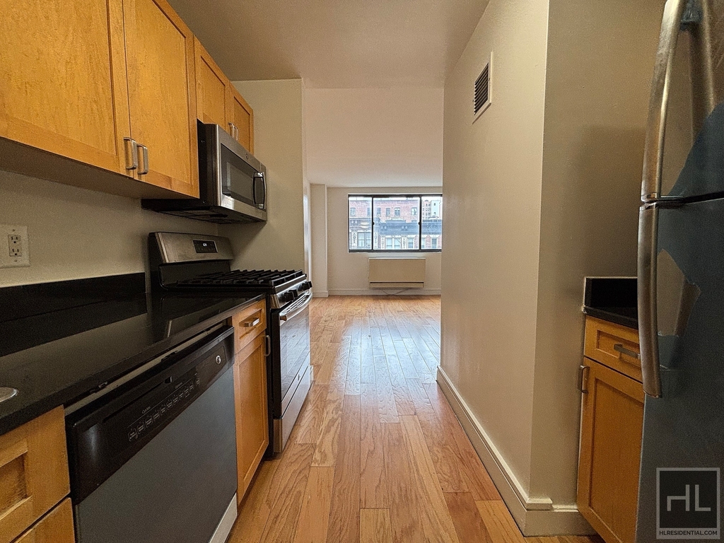 West 96th Street - Photo 2