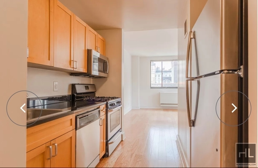 West 96th Street - Photo 0