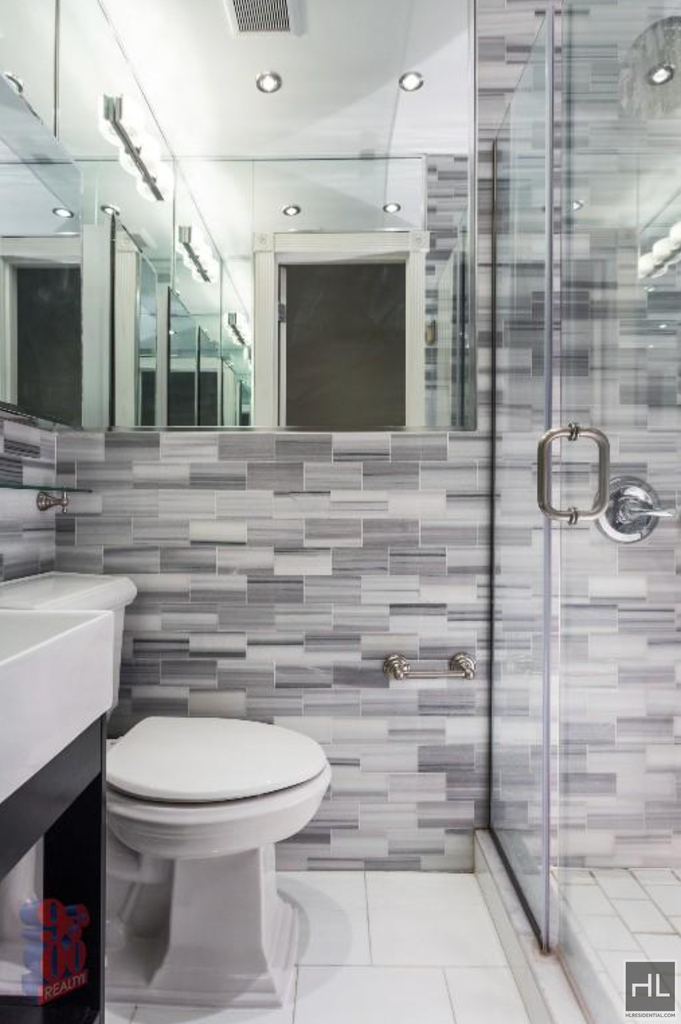 W 103rd St. - Photo 2