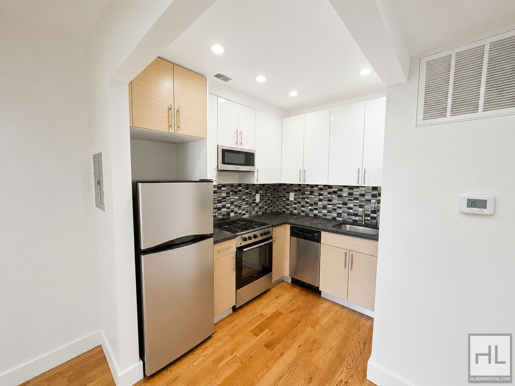 Troutman Street - Photo 11