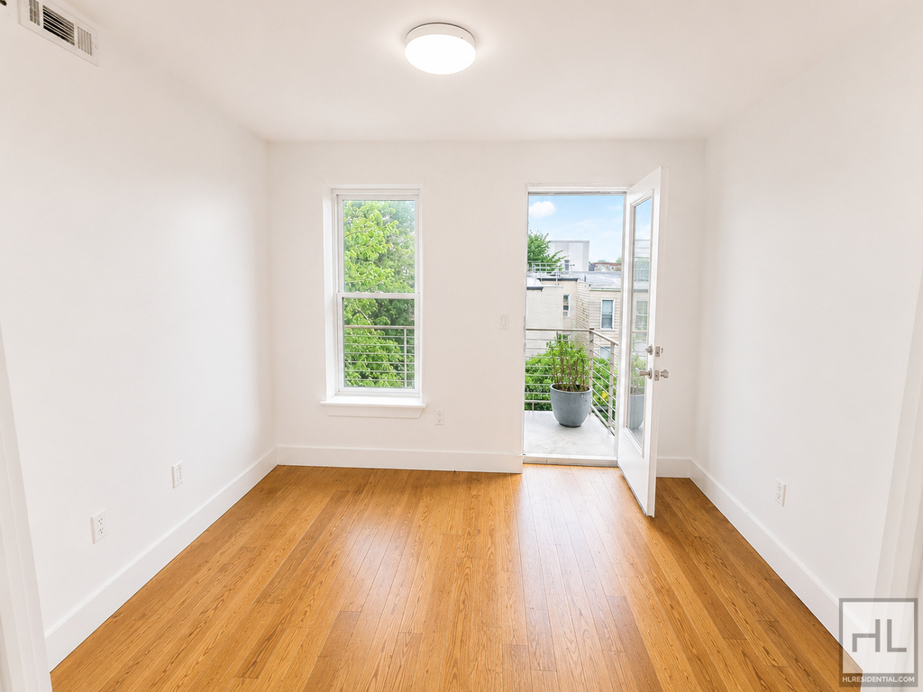 Troutman Street - Photo 9