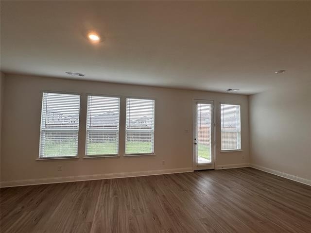 649 Saxony Drive - Photo 2