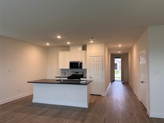 649 Saxony Drive - Photo 4