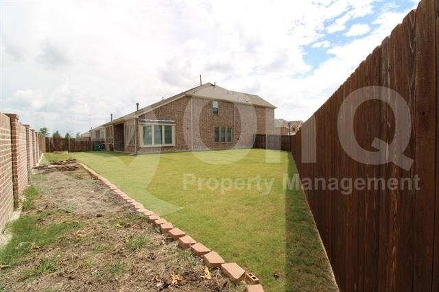 7324 Black Cherry Lane - Photo 3