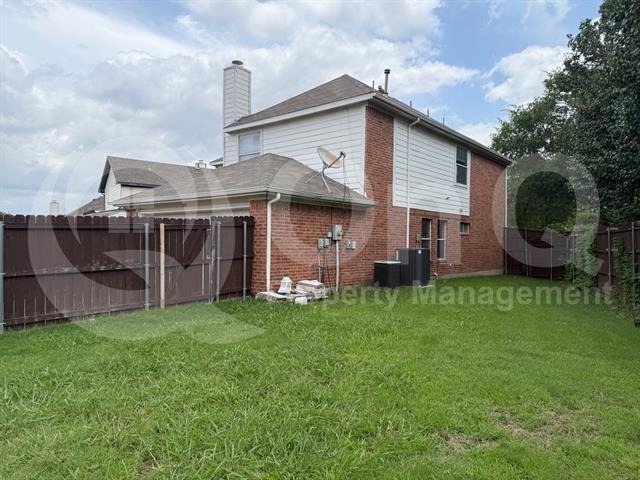 6501 Matson Drive - Photo 4