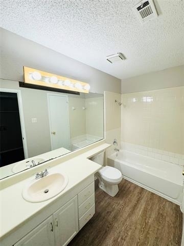 821 Colchester Drive - Photo 4