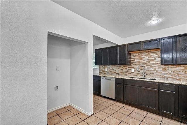 5301 Scoggins Street - Photo 10