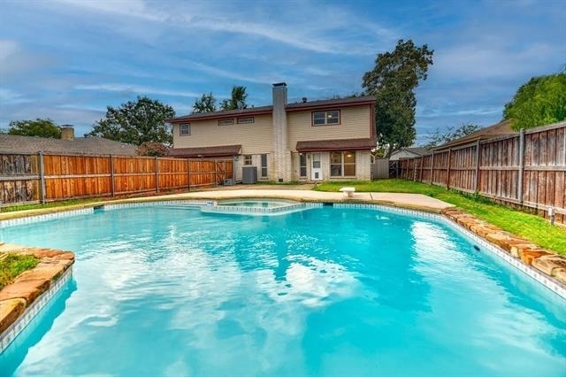 1619 Marquette Drive - Photo 3