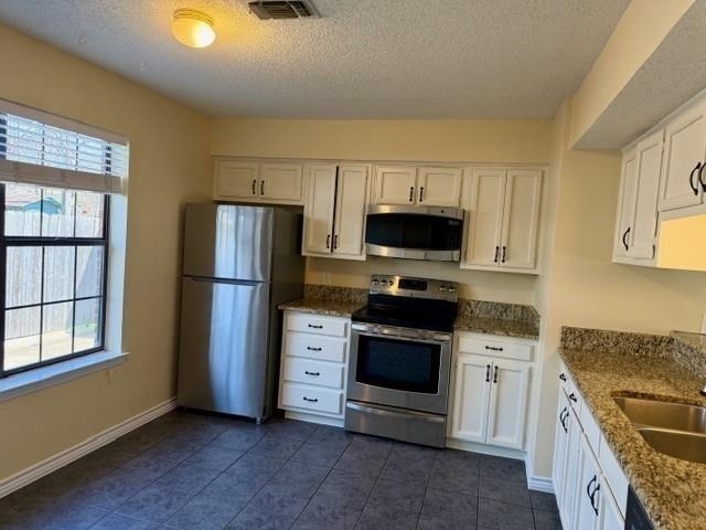 716 W Mulberry Street - Photo 15