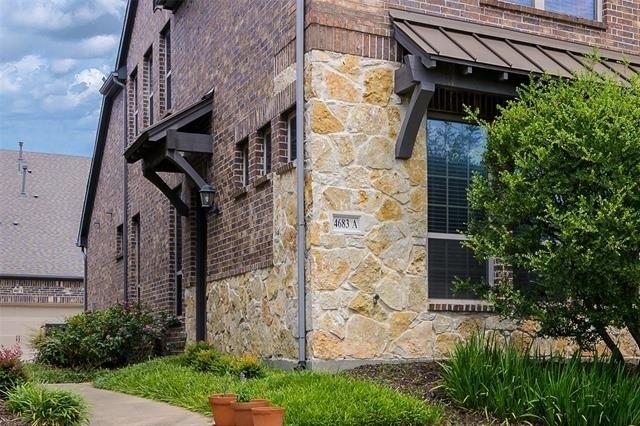 4683 Rhett Lane - Photo 1