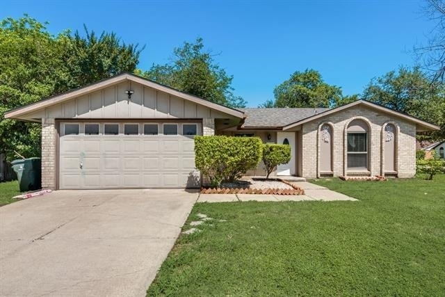 901 Hudson Drive - Photo 0
