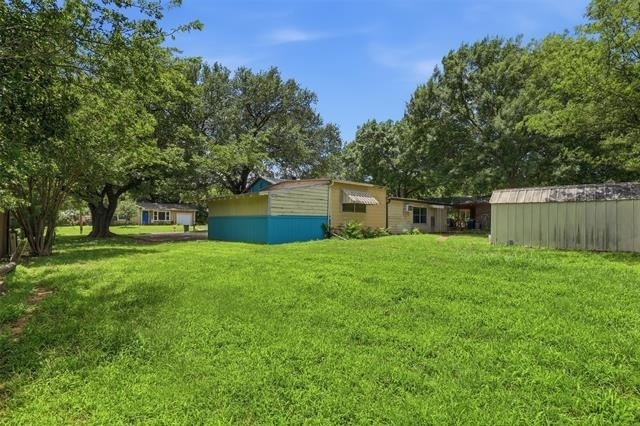 902 W Bridge Street - Photo 27