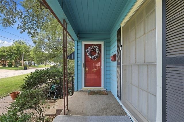 902 W Bridge Street - Photo 13