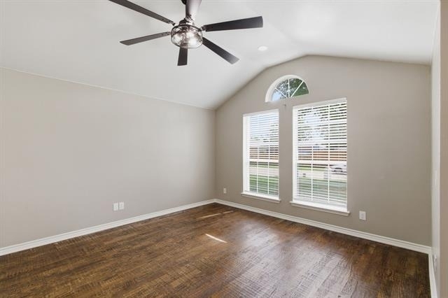 1006 Lake Dallas Drive - Photo 10