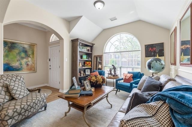 312 Equine Lane - Photo 4
