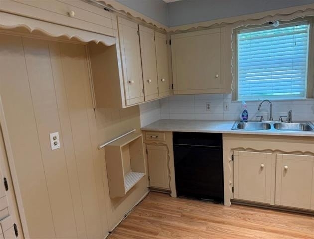 606 Laurence Drive - Photo 6