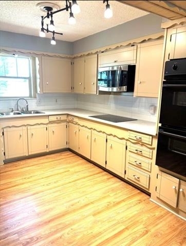 606 Laurence Drive - Photo 4