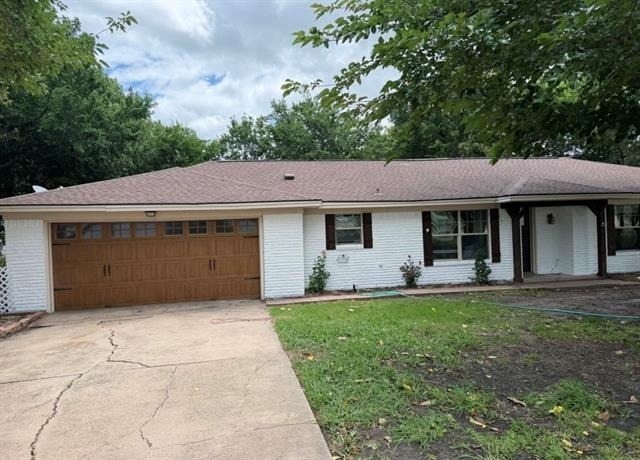 606 Laurence Drive - Photo 0