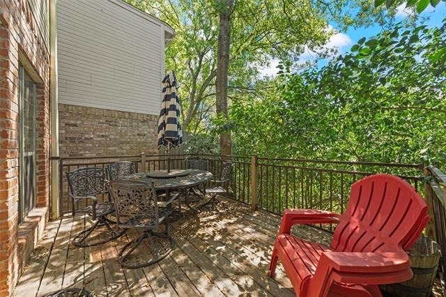 2823 Savannah Court - Photo 18