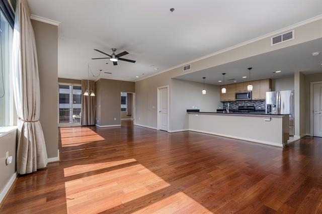 1200 Main Street - Photo 5