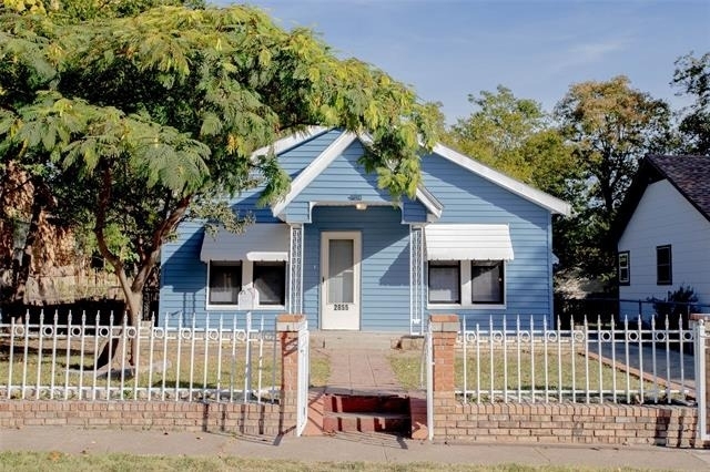 2855 Sharon Street - Photo 0