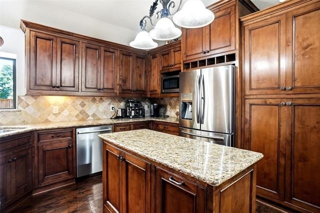 2412 Emerald Circle - Photo 13