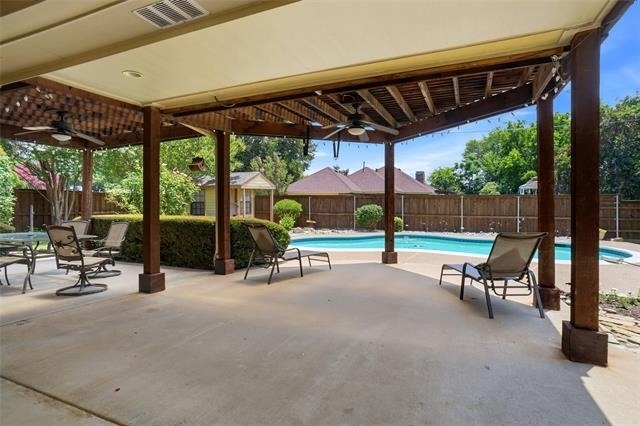 2412 Emerald Circle - Photo 31