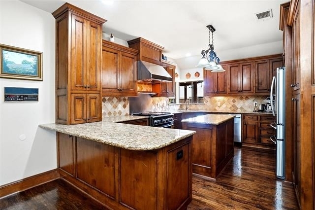 2412 Emerald Circle - Photo 11
