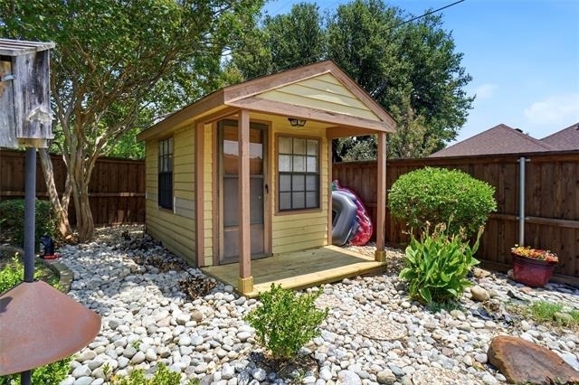 2412 Emerald Circle - Photo 35