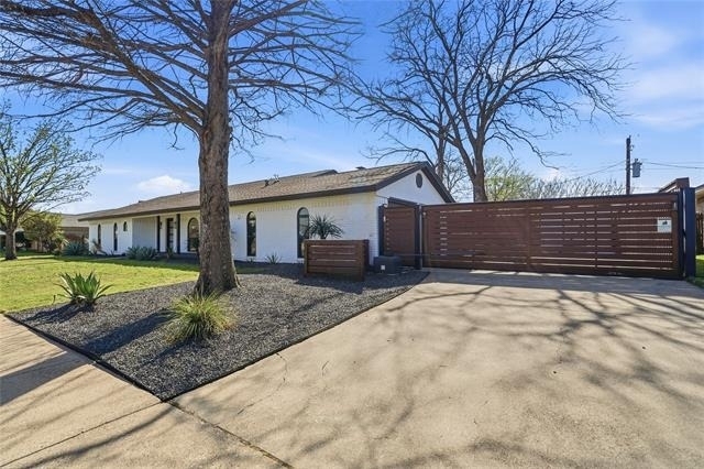2008 Silver Leaf Drive - Photo 1