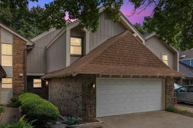 2908 Clear Springs Drive - Photo 0