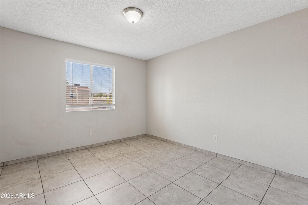 407 E Pecan Road - Photo 14