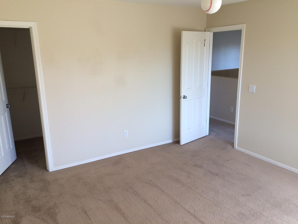 11835 N 151st Drive - Photo 8