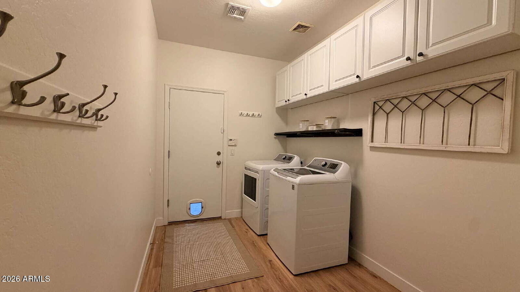 1121 E Powell Way - Photo 11