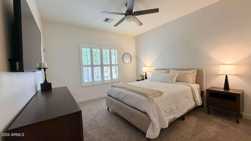1121 E Powell Way - Photo 16